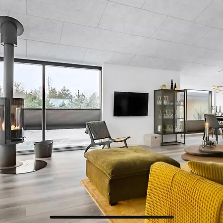 Summer House With View And Terrace In Slettestrand Fjerritslev